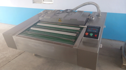 榨菜、醬菜與肉品的真空包裝利器 滾動(dòng)式真空包裝機(jī)詳解